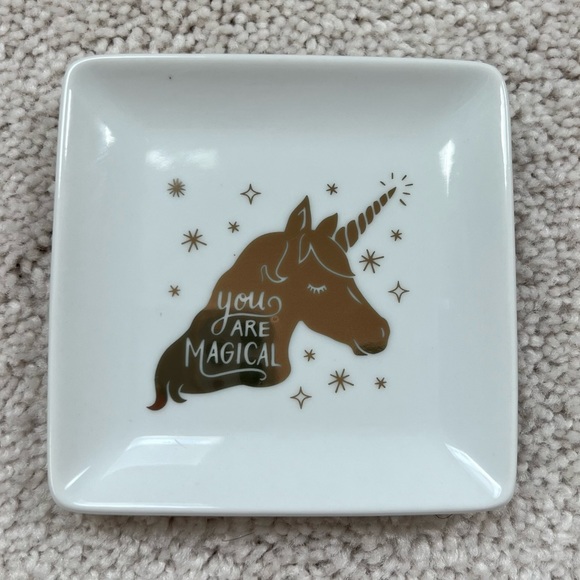 5/$25 Unicorn Trinket Dish 4” Square Paper Source White Gold